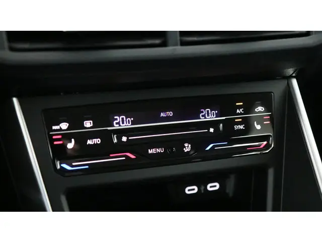 Volkswagen Polo 1.0 TSI 95pk Life Edition 2024 Benzine 39