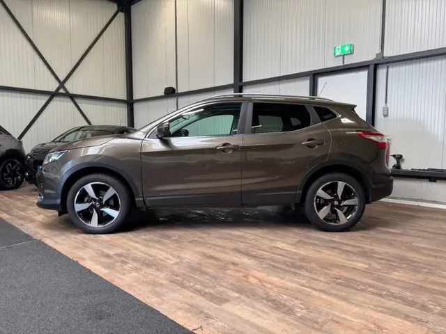 Nissan QASHQAI 1.2 Tekna 2015 Benzine 2
