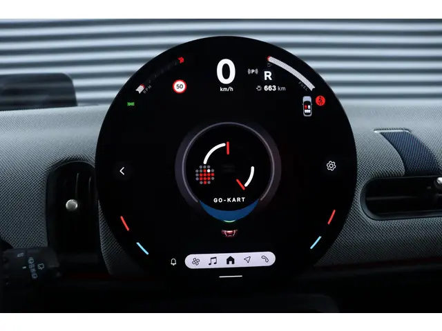 MINI 5-Deurs Cooper C 2024 Benzine 23
