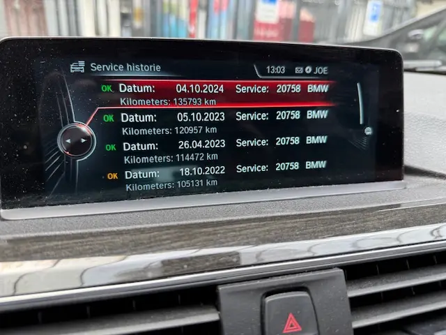 BMW 3 Serie Touring 330i xDrive M Sport 2015 Benzine 28