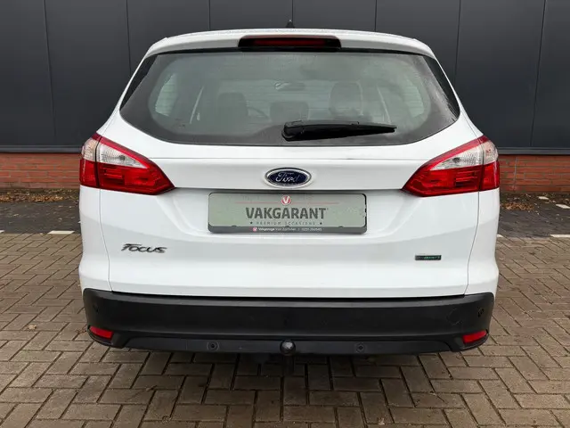 Ford Focus Wagon 1.0 EcoBoost Edition Plus 2014 Benzine 6