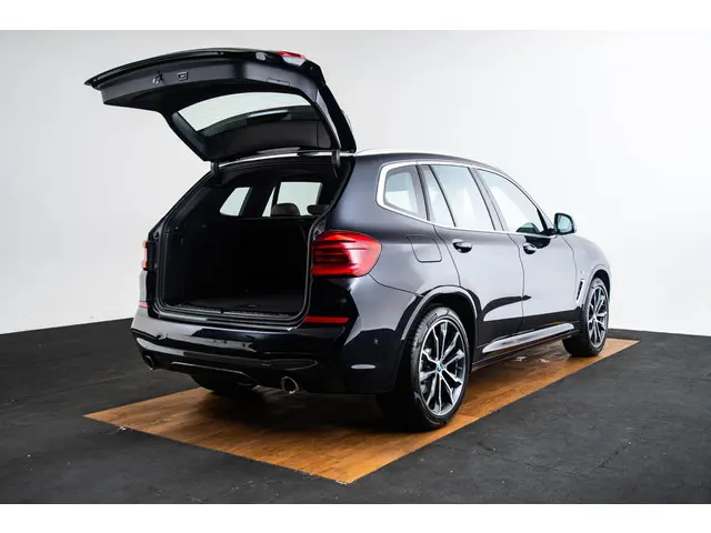 BMW X3 xDrive20i High Executive Edition 2020 Benzine 8