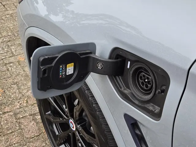 BMW X3 xDrive30e M SPORT 2022 Hybride Benzine 12