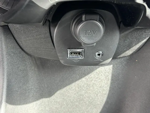 Peugeot 108 1.0 e-VTi Allure 2019 Benzine 18