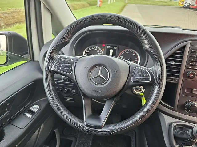 Mercedes-Benz Vito 114 2018 Diesel 10