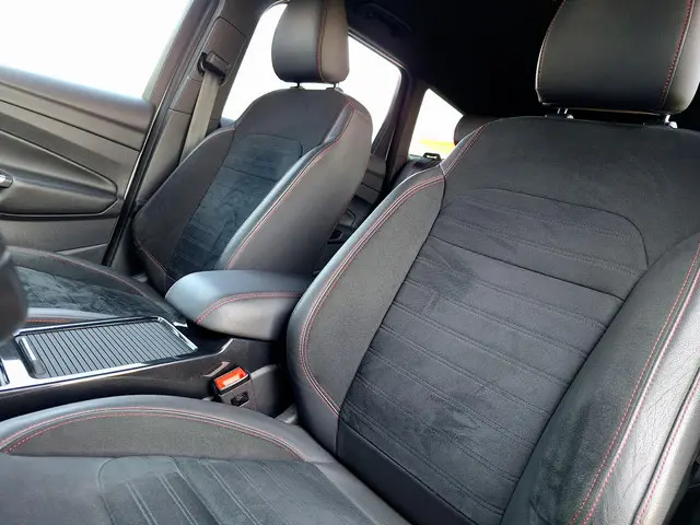 Ford Kuga 1.5 ST Line X-Pack 2019 Benzine 33