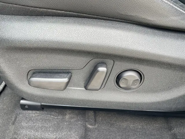 Kia e-Niro ExecutiveLine 64 kWh 2019 Elektrisch 17