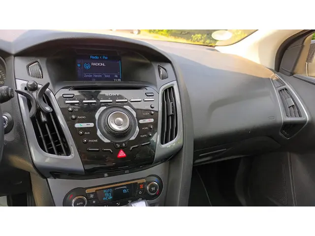 Ford Focus Wagon 1.6 Titanium Automaat 2013 Benzine 15