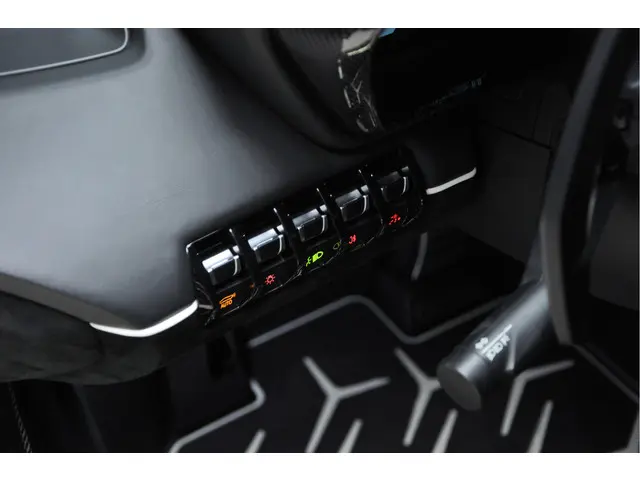Lamborghini Aventador 6.5 V12 SVJ Roadster 2021 Benzine 19