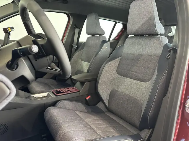 Renault 4 comfort range techno 52 kWh 2026 Elektrisch 7