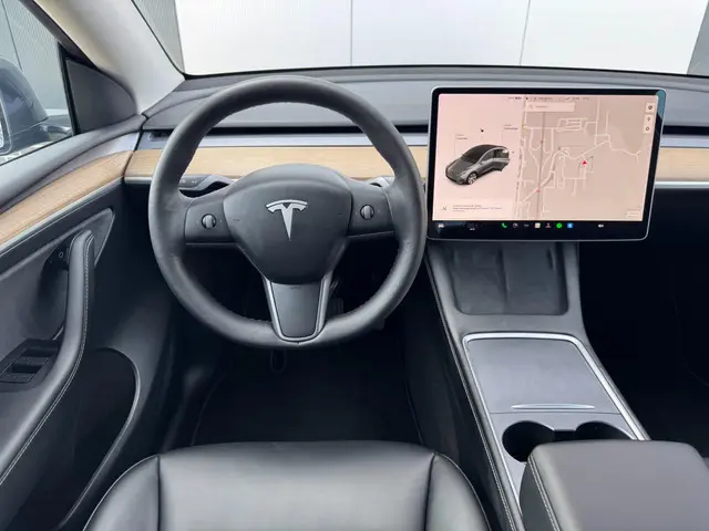 Tesla Model Y Long Range AWD 75 kWh 2021 Elektrisch 11
