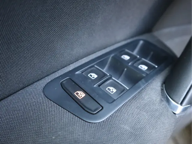 Volkswagen Golf Variant Highline 1.2 TSI 2016 Benzine 25