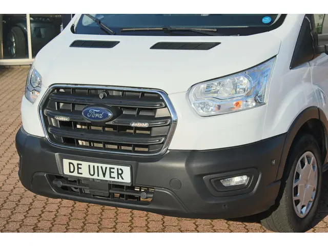 Ford Transit 350 2.0 TDCI L2H2 Trend 2021 Diesel 4