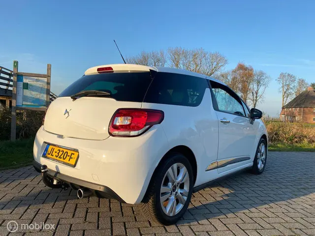 Citroën DS3 1.2 PureTech So Chic 2015 Benzine 7
