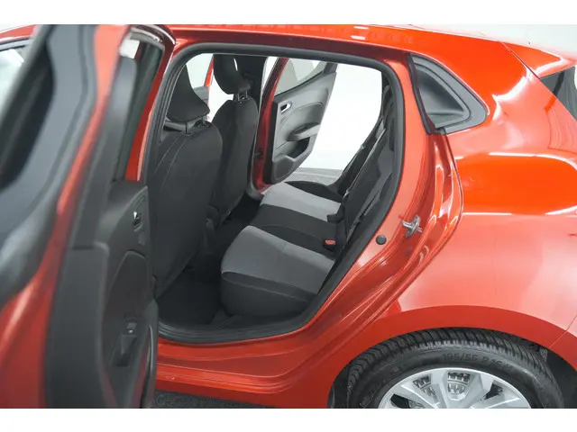 Renault Clio TCe 90 GPF evolution 2024 Benzine 26