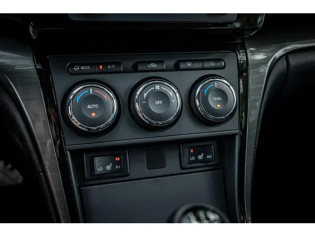 Mazda 6 Sportbreak 1.8 S | VERKOCHT ! 2012 Benzine 24