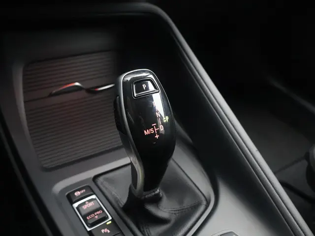 BMW X1 sDrive20i High Executive 2020 Benzine 25