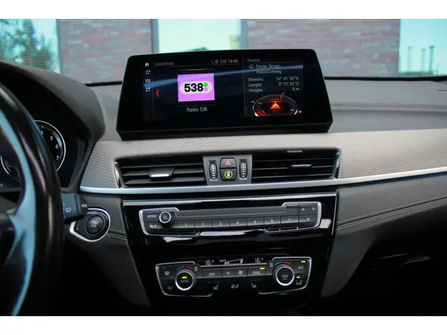 BMW X2 XDrive25e High Executive 2020 Hybride Benzine 20