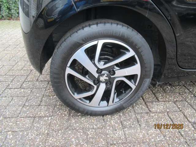 Peugeot 108 1.0 e-VTi Allure TOP! 2018 Benzine 11