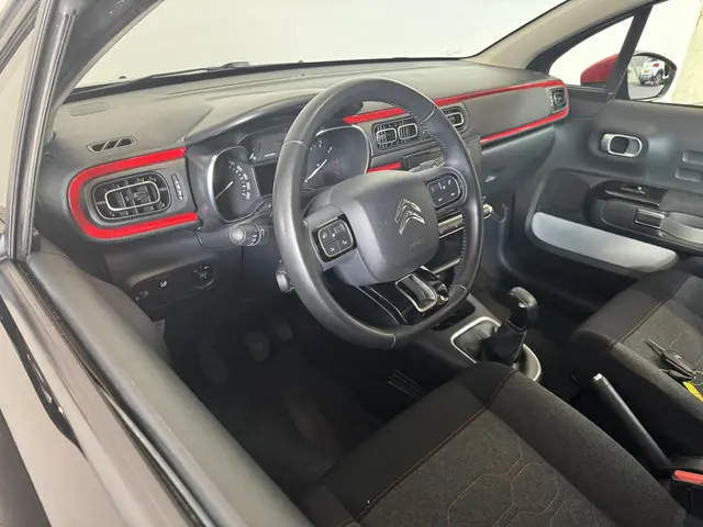 Citroën C3 1.2 PureTech Shine 2017 Benzine 25