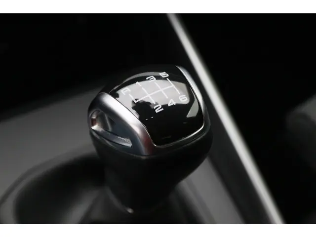 Audi A3 Sportback 30 TFSI Business edition 2020 Benzine 50