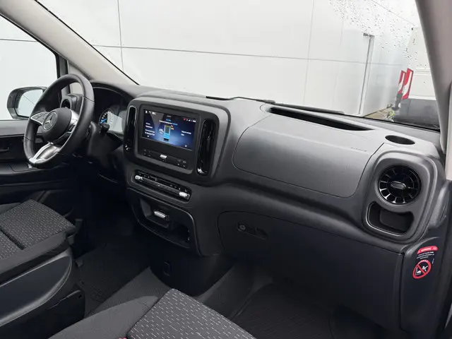 Mercedes-Benz eVito 112 Pro 66kWh 2024 Elektrisch 11