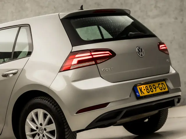 Volkswagen Golf 1.0 TSI Sportline 2017 Benzine 11