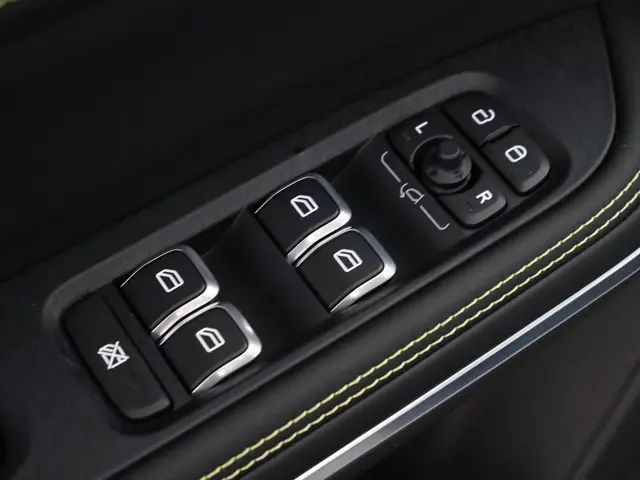 Lynk & Co 01 1.5 More 2025 Hybride Benzine 12