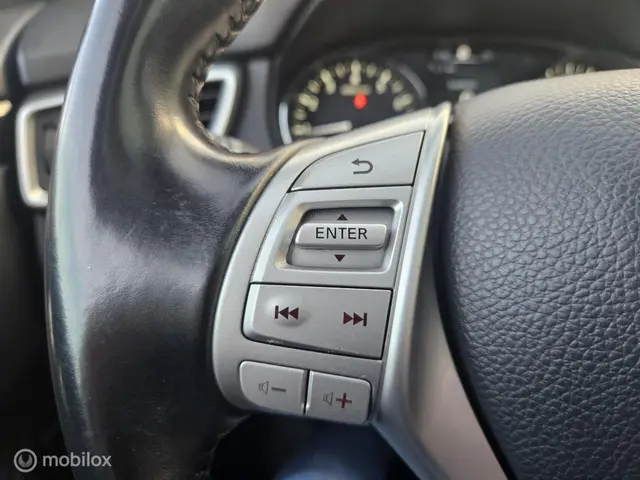 Nissan QASHQAI 1.2 Premier Edition 2014 Benzine 26