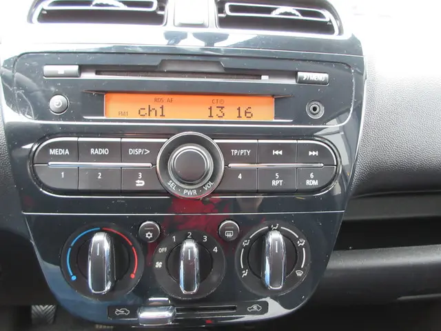 Mitsubishi Space Star 1.0 Intense 2016 Benzine 16