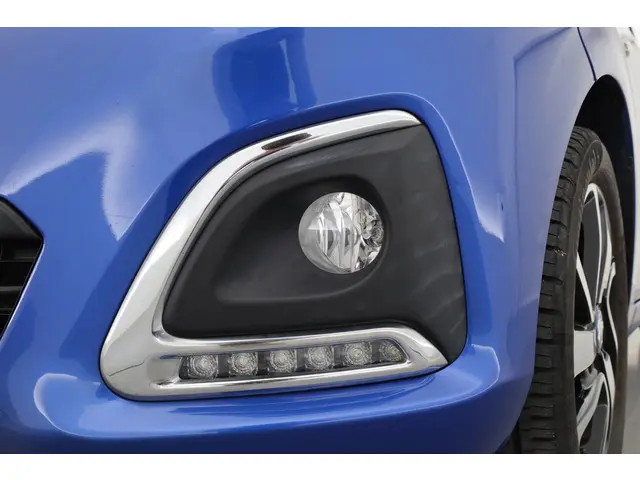 Peugeot 108 1.0 e-VTi 72 PK Allure 2018 Benzine 31