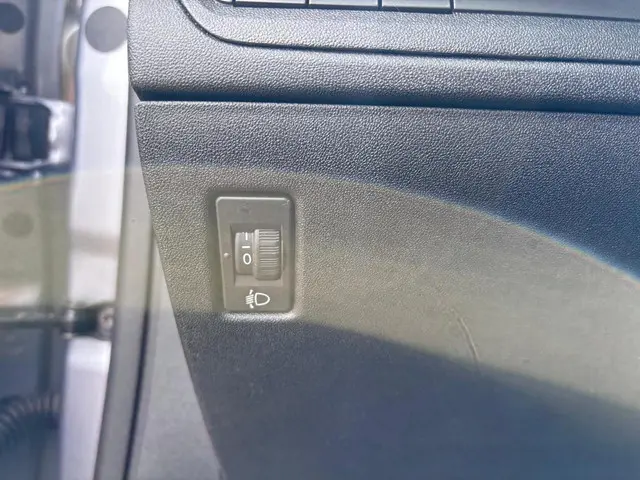 Peugeot 2008 1.2 PureTech Allure 2018 Benzine 24