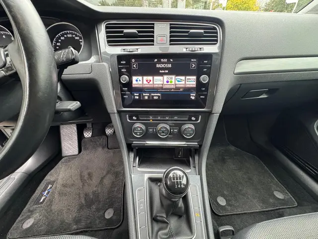 Volkswagen Golf 1.0 TSI Comfortline 2017 Benzine 5