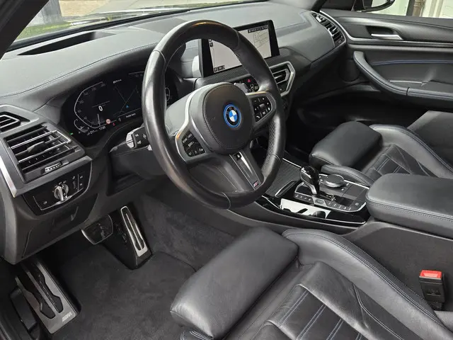 BMW X3 xDrive30e M SPORT 2022 Hybride Benzine 4