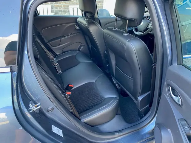 Renault Clio Estate 0.9 TCe Intens 2019 Benzine 14