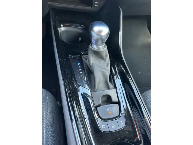 Toyota C-HR 1.8 Hybrid Dynamic 2022 Hybride Benzine 13
