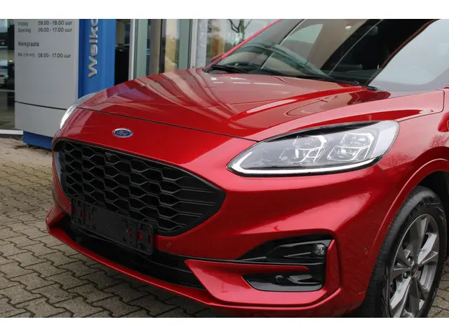 Ford Kuga 2.5 PHEV ST-Line X 2024 Hybride Benzine 40