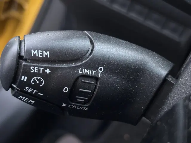 Peugeot 208 1.2 PureTech Active 2021 Benzine 16