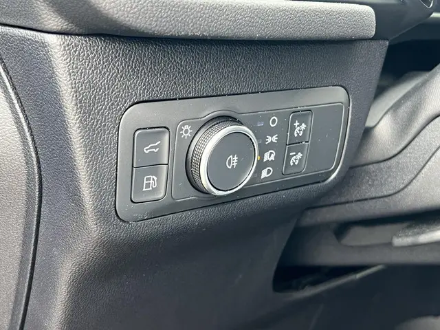 Ford Kuga 2.5 PHEV ST-Line X 2025 Hybride Benzine 41