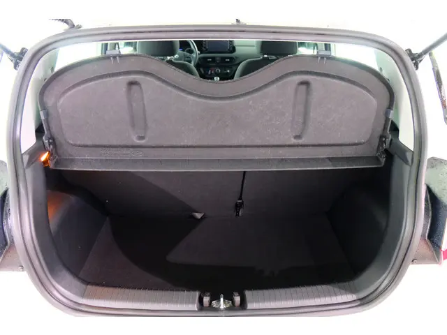 Hyundai i10 1.0 Comfort 5-zits 2022 Benzine 27