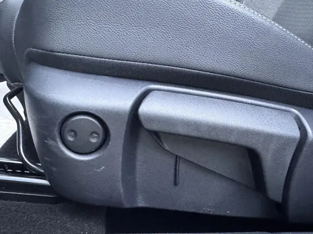 Nissan QASHQAI 1.3 MHEV Xtronic N-Connecta 2025 Benzine 19