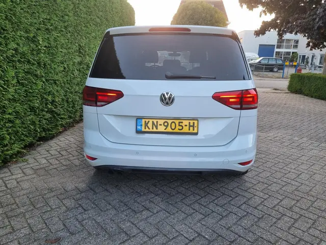 Volkswagen Touran 2.0 TDI SCR Comfortline 2016 Diesel 5
