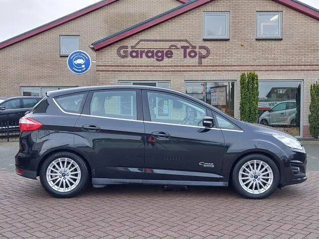 Ford C-MAX 2.0 Hybrid Titanium+ 2015 Hybride Benzine 8