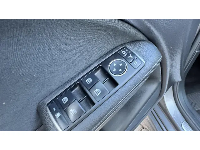 Mercedes-Benz B-Klasse 180 Ambition 2016 Benzine 16