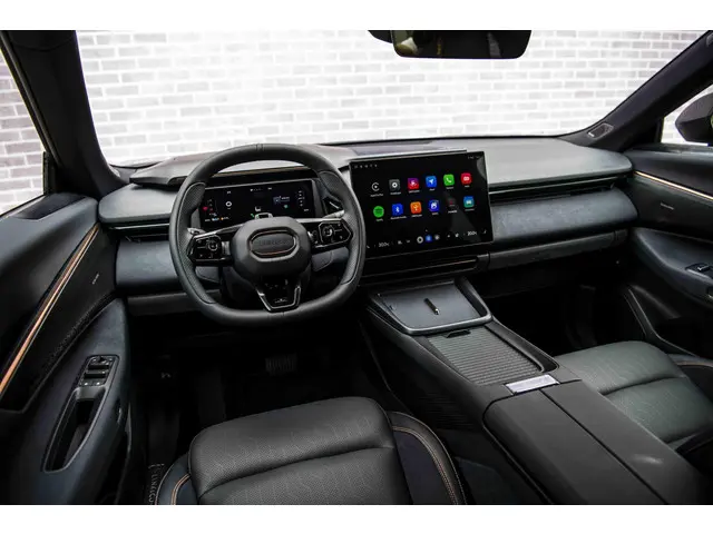 Lynk & Co 08 1.5 More 2025 Hybride Benzine 12