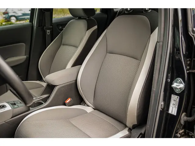 Honda Jazz 1.5i e:HEV CROSSTAR 2023 Hybride Benzine 8