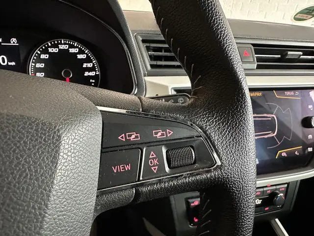 SEAT Arona 1.0 TSI Xcellence Launch Edition 2018 Benzine 19