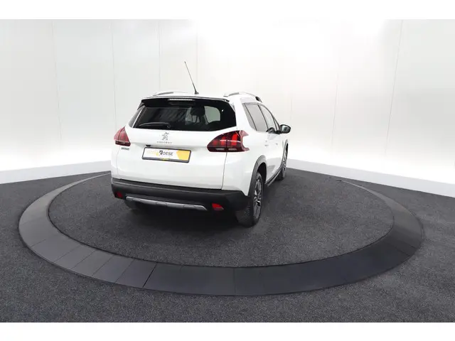 Peugeot 2008 PureTech 130 Allure 2019 Benzine 11