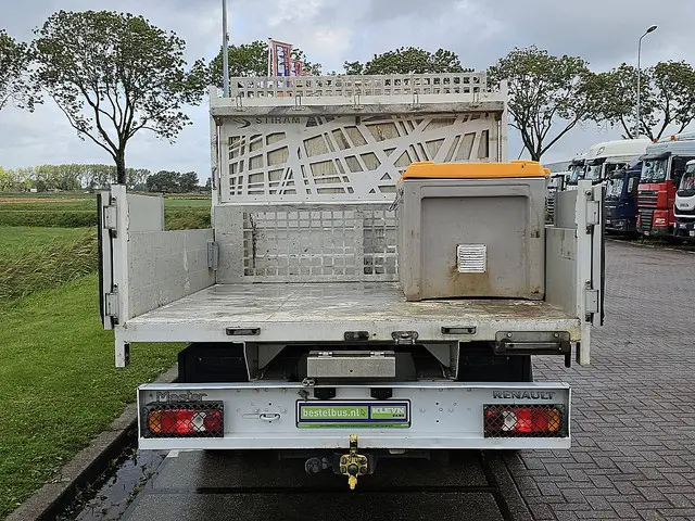 Renault Master 2.3 2018 Diesel 13