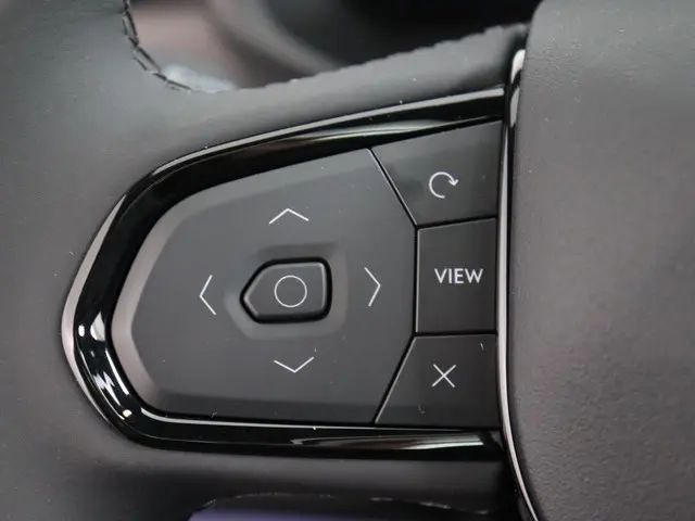 Lynk & Co 01 1.5 More 2025 Hybride Benzine 16